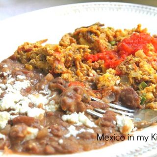 Machaca鸡蛋 -  Machaca CON韦沃斯 -  7