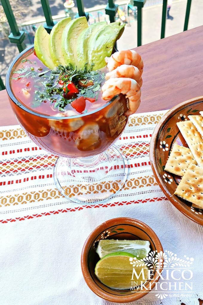 Vuelve也一拉维达海鲜鸡尾酒GydF4y2Ba